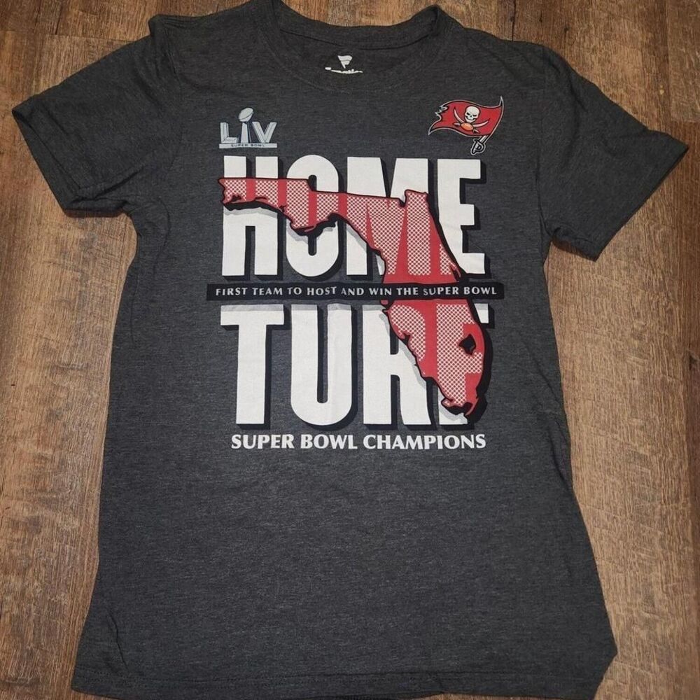 Tampa Bay Buccaneers Super Bowl LV Champions Fanatics T Shirt Mens Small‎